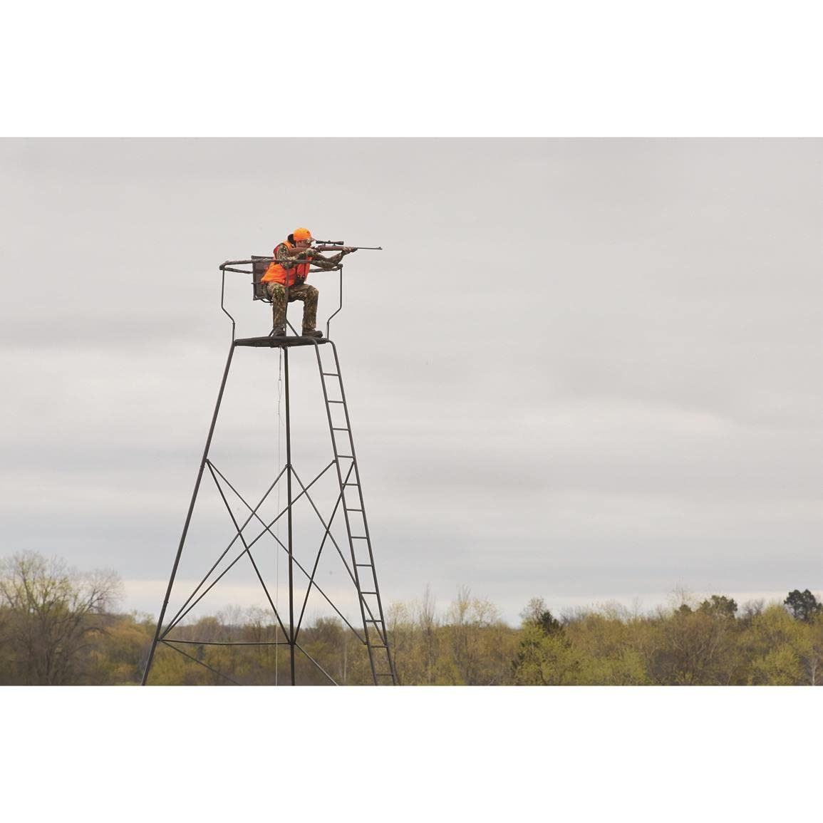Heavy-Duty 20' Hunting Tripod Stand S18356