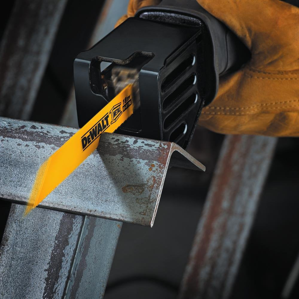 20V MAX XR Compact Reciprocating Saw and 6 Pieces Reciprocating Saw Blades Set I228795